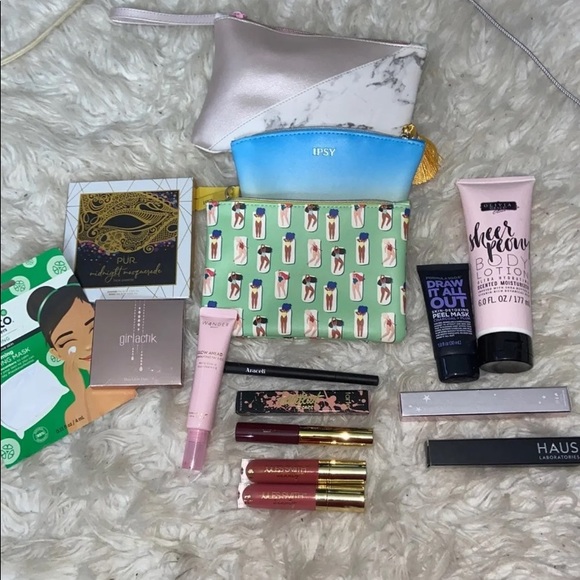 Makeup bundle!! - Picture 1 of 5